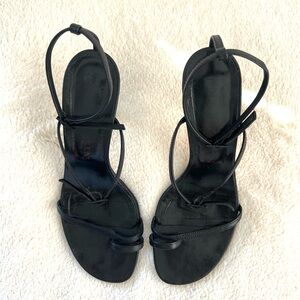 Anne Klein Vintage Black Leather Strappy Sandals with a square toe and 2.5" heel